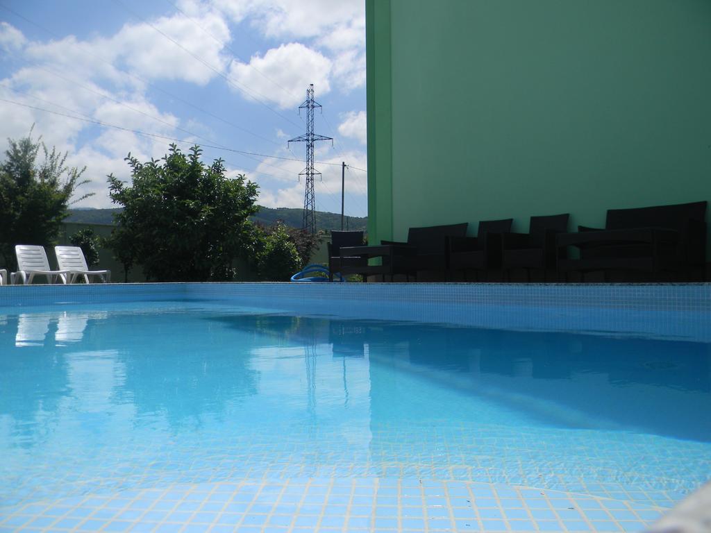Villa Qero Batumi Eksteriør bilde