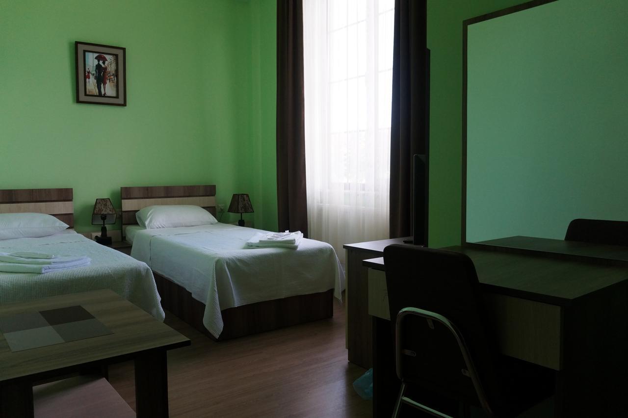 Villa Qero Batumi Eksteriør bilde